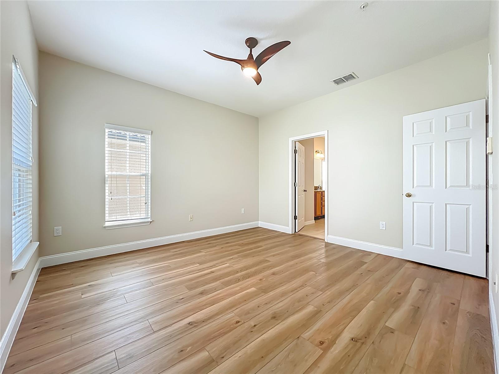 Image 59 of 100 For 1864 Prospect Avenue