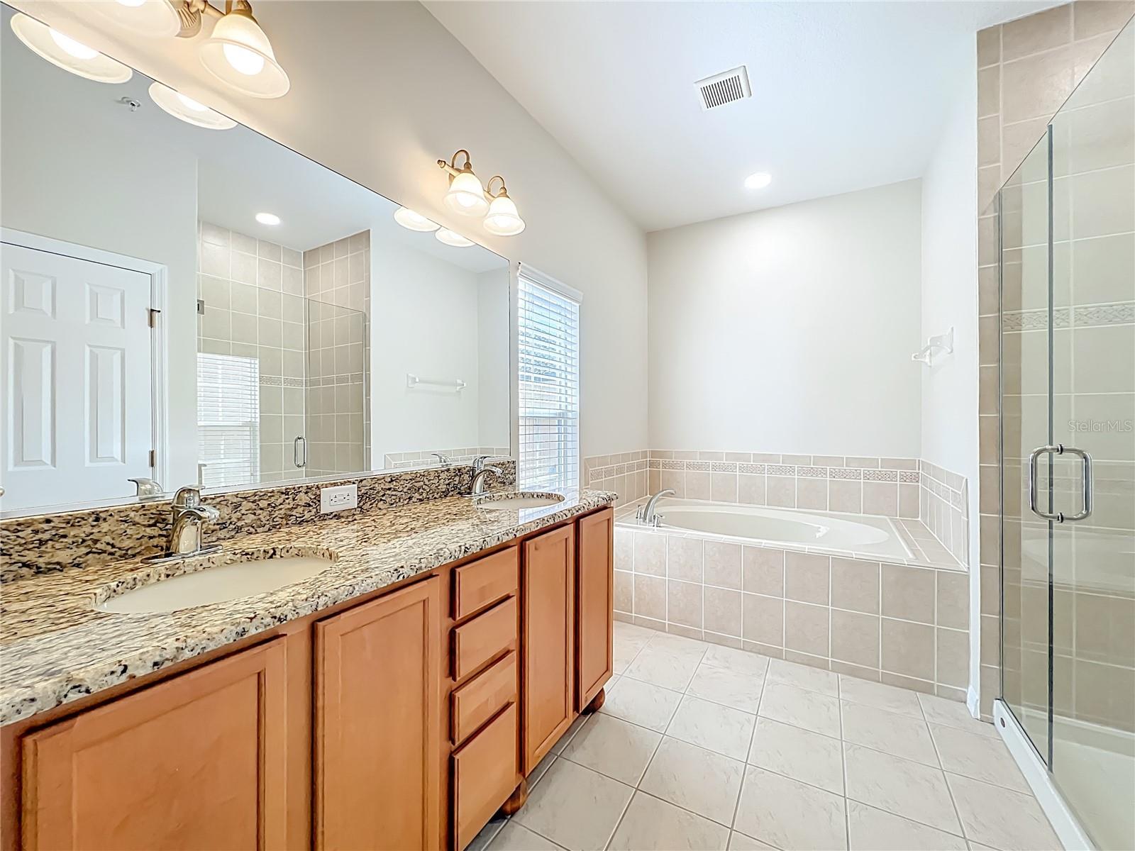 Image 62 of 100 For 1864 Prospect Avenue