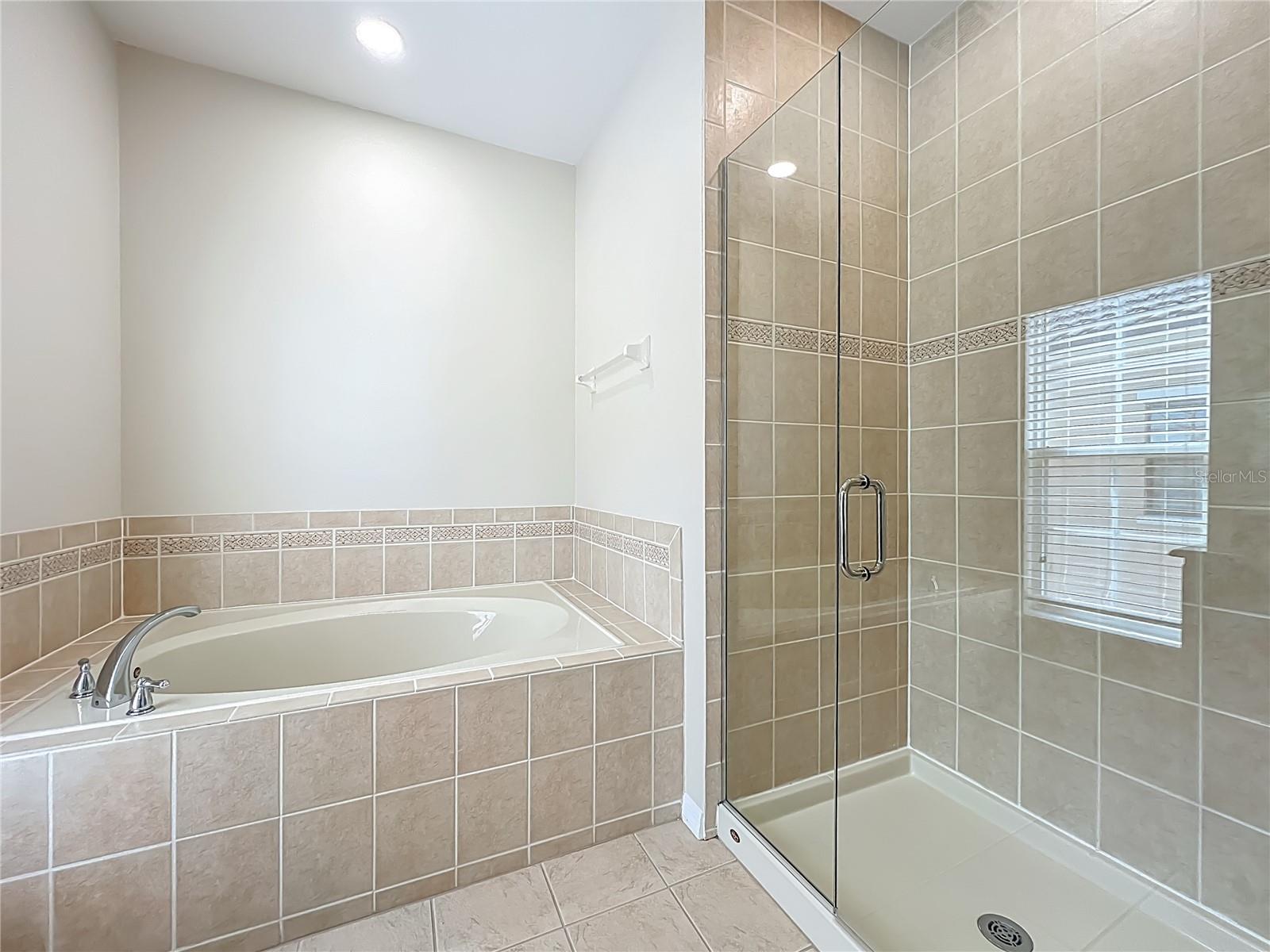 Image 65 of 100 For 1864 Prospect Avenue