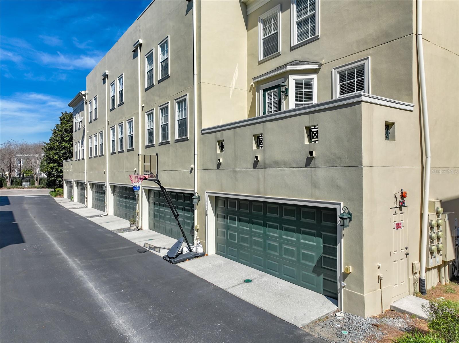 Image 81 of 100 For 1864 Prospect Avenue