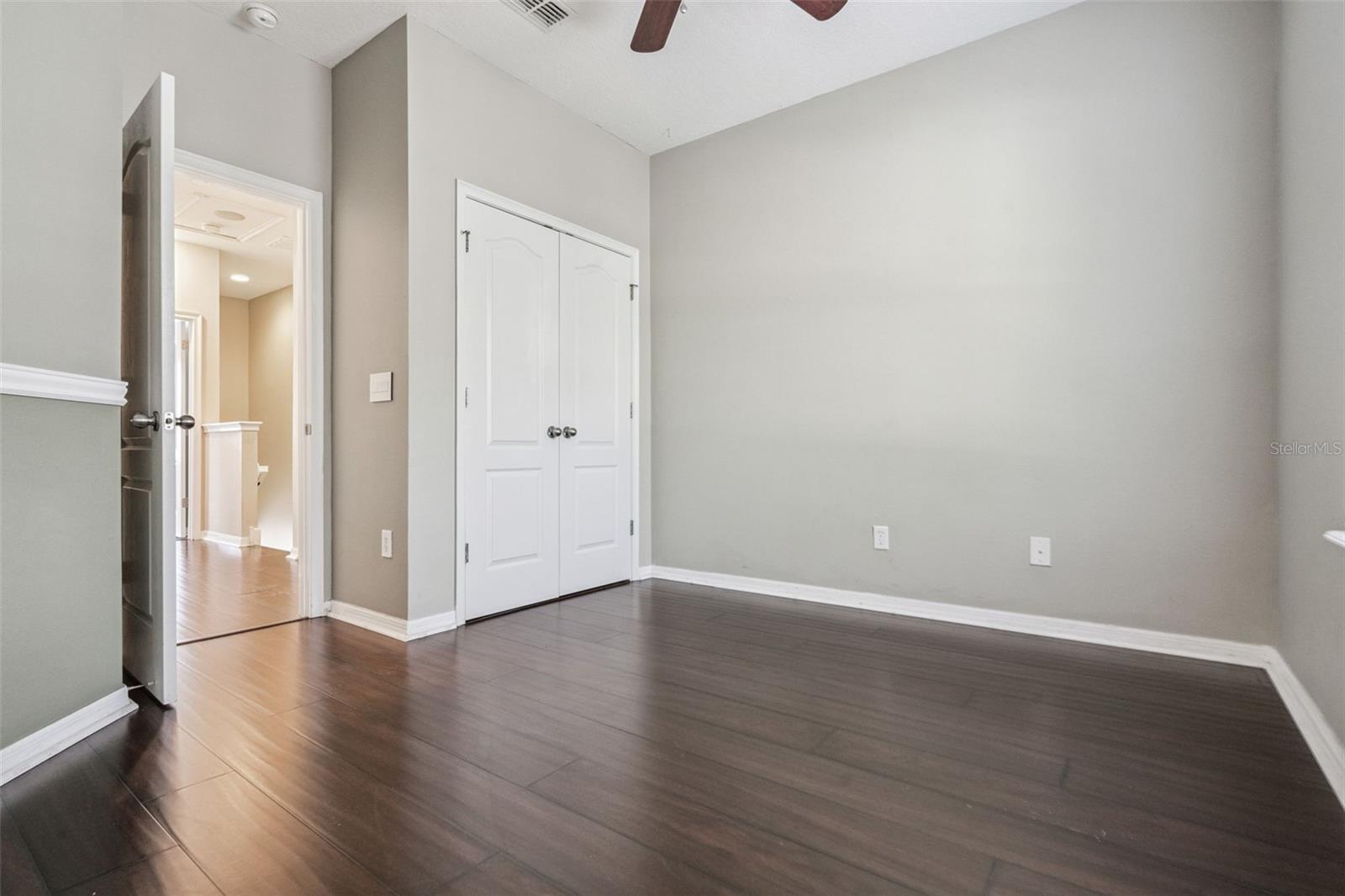 Image 10 of 23 For 12879 Emersondale Avenue