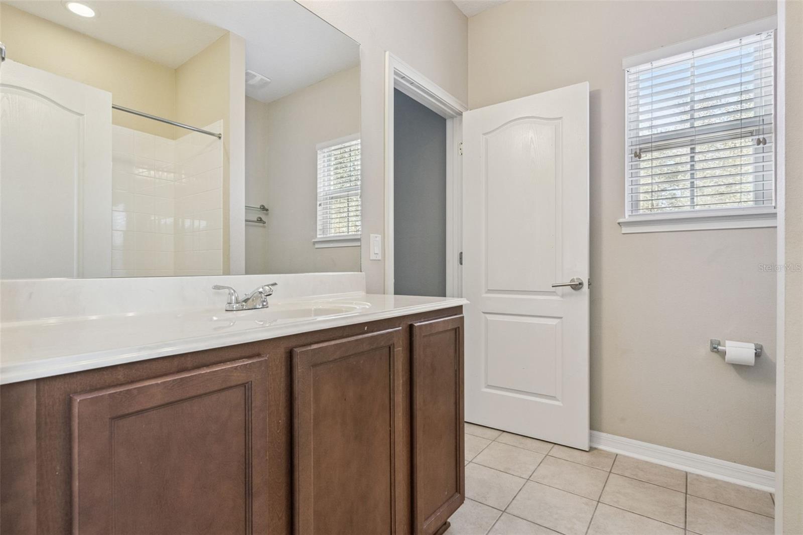 Image 12 of 23 For 12879 Emersondale Avenue