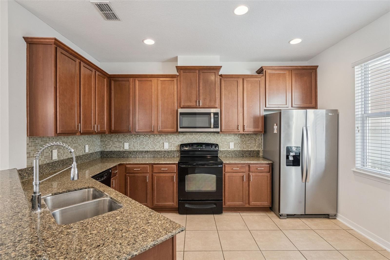 Image 3 of 23 For 12879 Emersondale Avenue