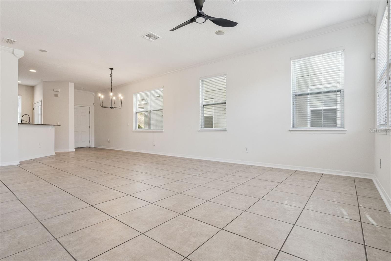 Image 6 of 23 For 12879 Emersondale Avenue