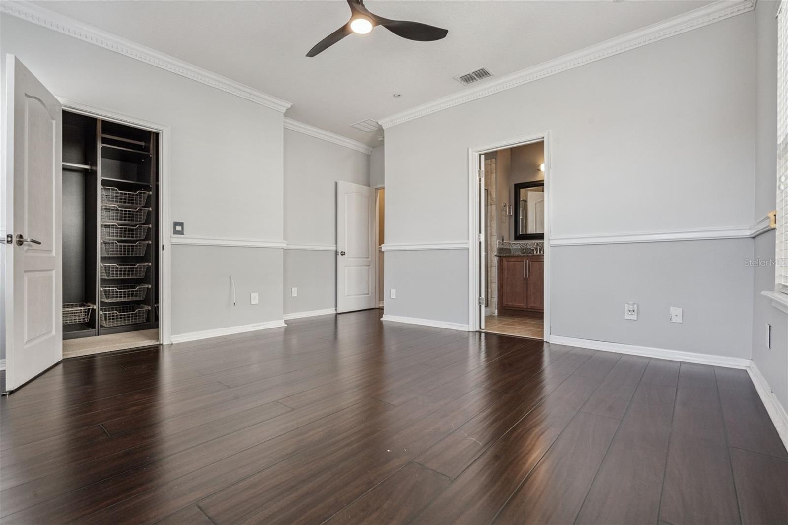 Image 8 of 23 For 12879 Emersondale Avenue