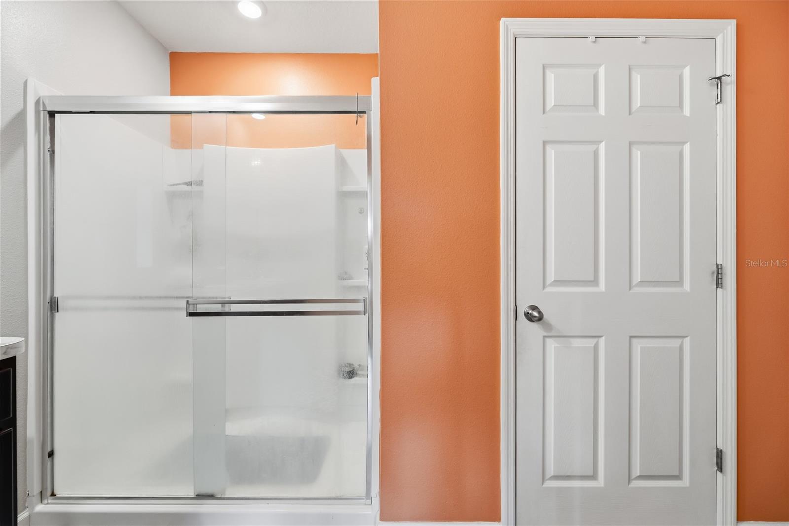 Image 19 of 33 For 349 Guinevere Drive Sw