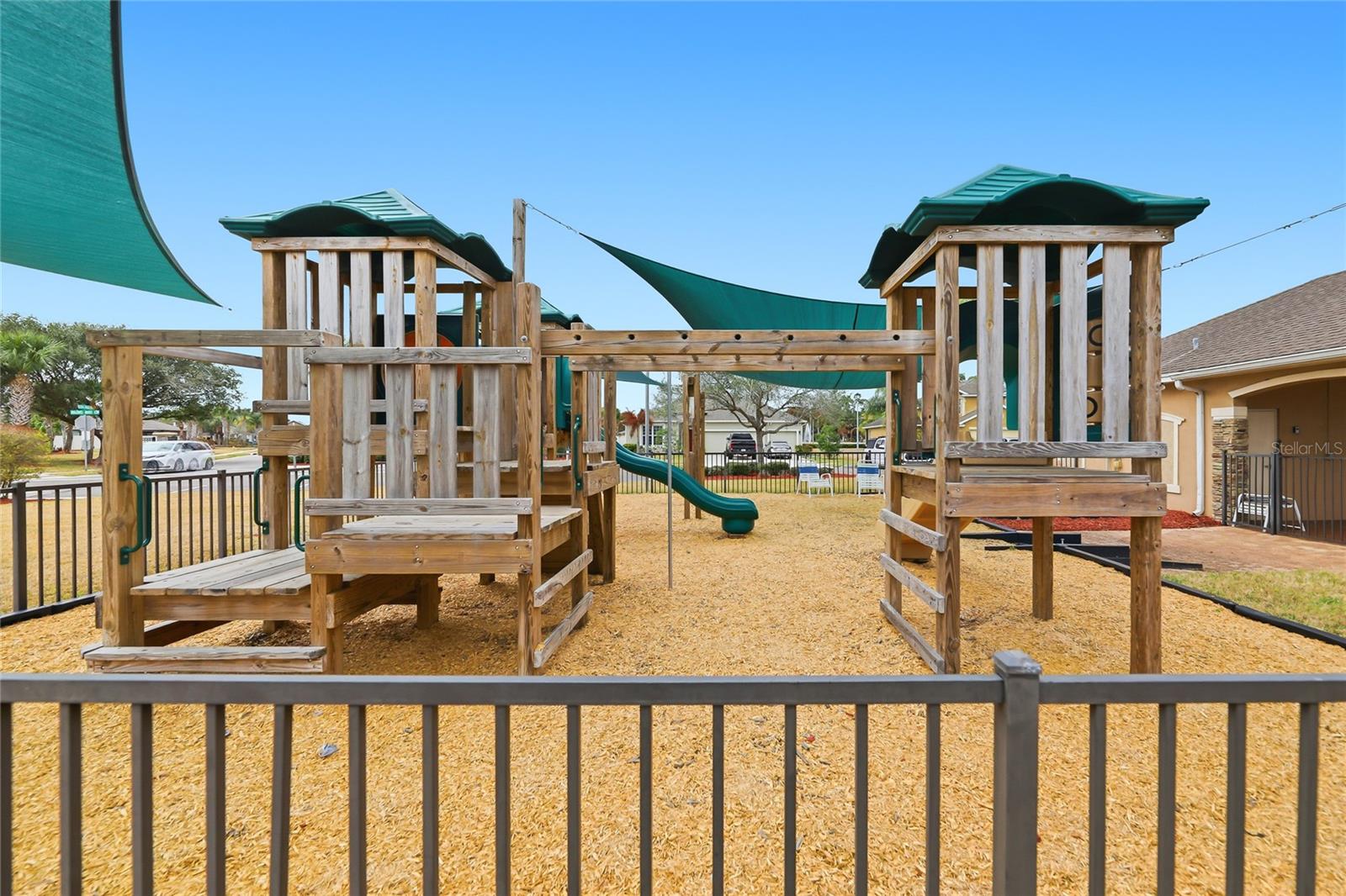 Image 31 of 33 For 349 Guinevere Drive Sw