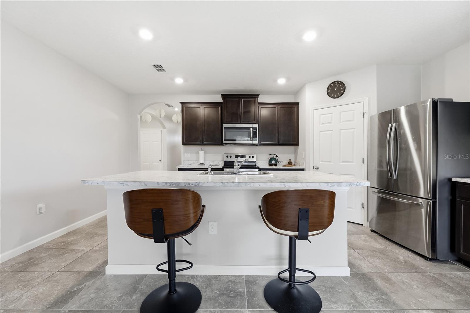 Image 8 of 33 For 349 Guinevere Drive Sw