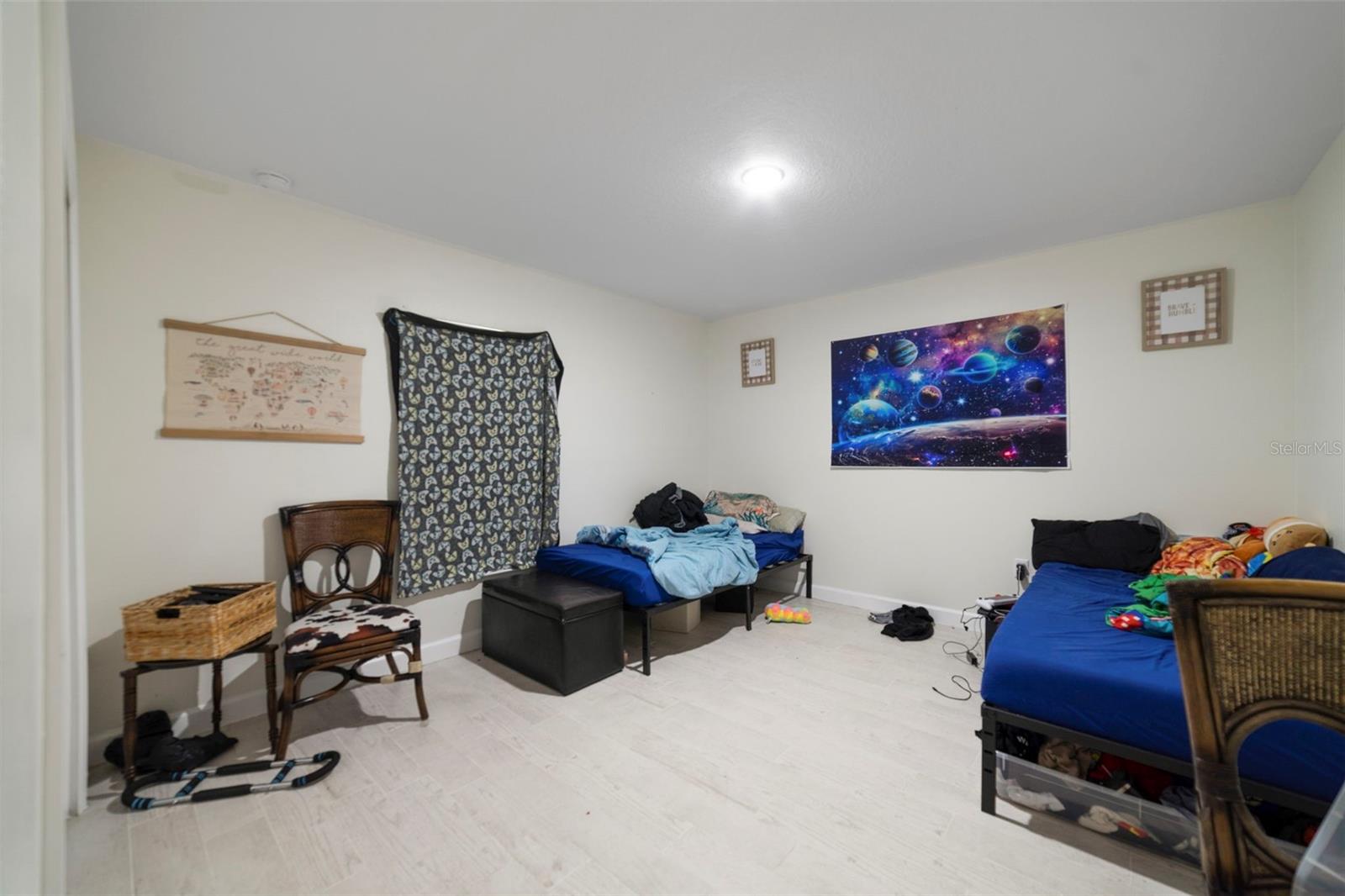 Image 7 of 13 For 85 Towne Place