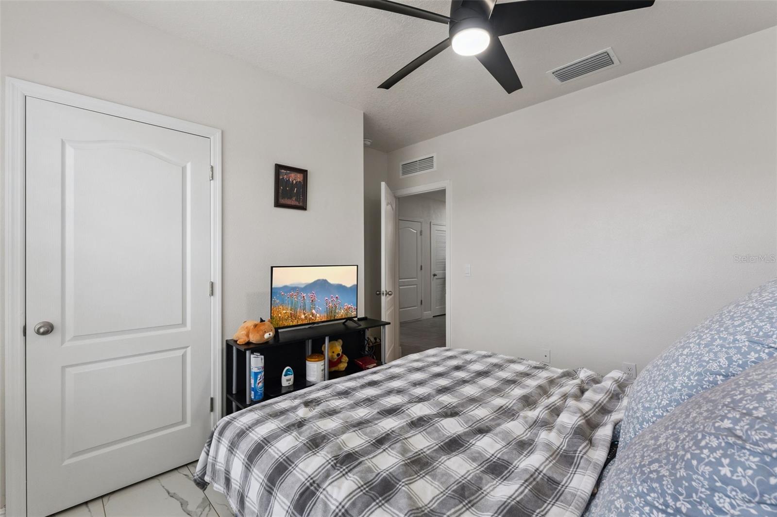 Image 21 of 50 For 5808 Arboretum Street