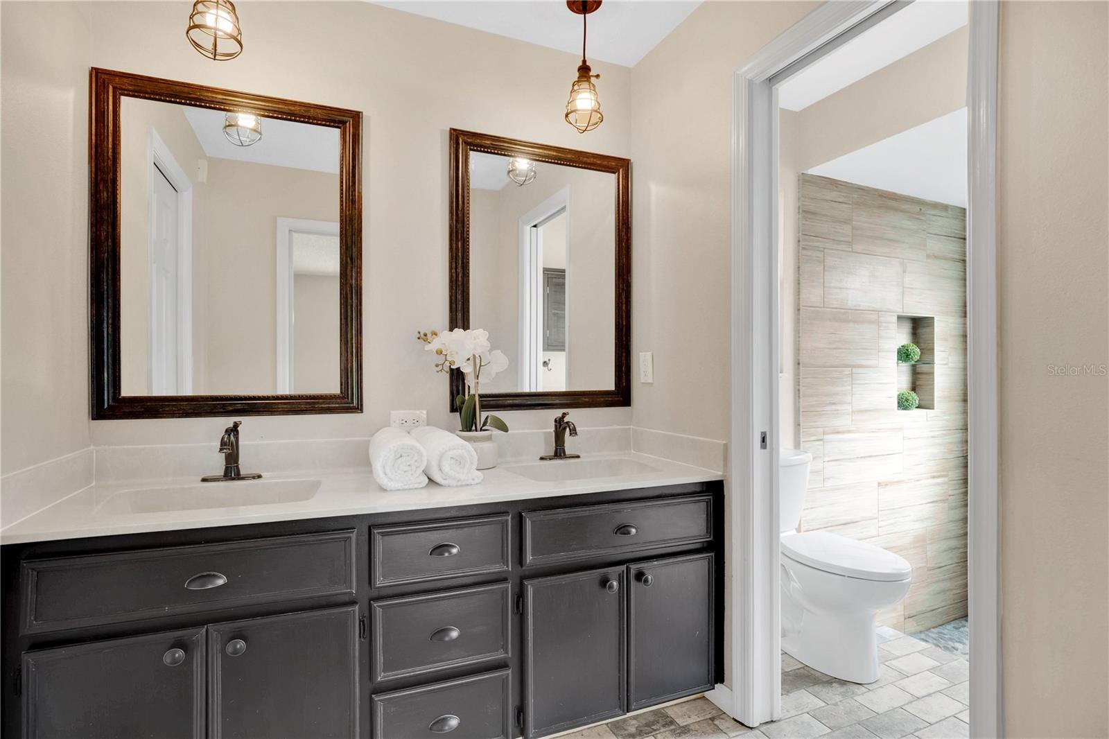 Image 11 of 27 For 1386 Ridge Lake Circle