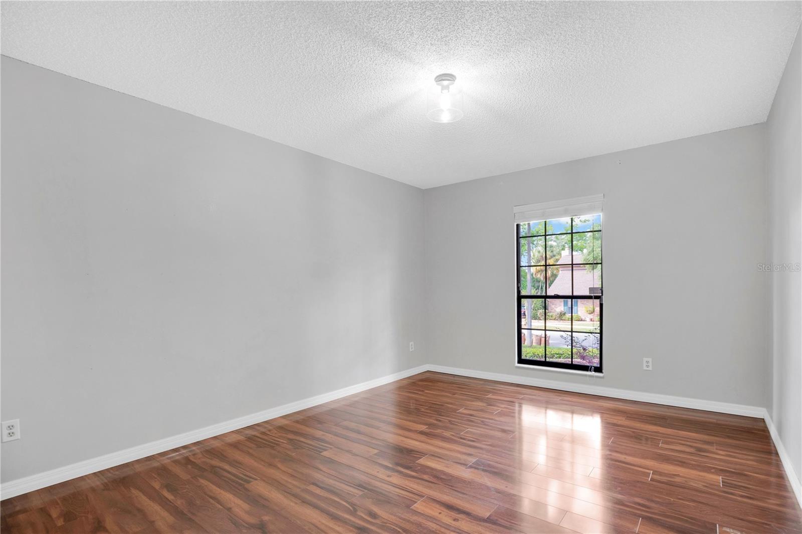 Image 16 of 27 For 1386 Ridge Lake Circle