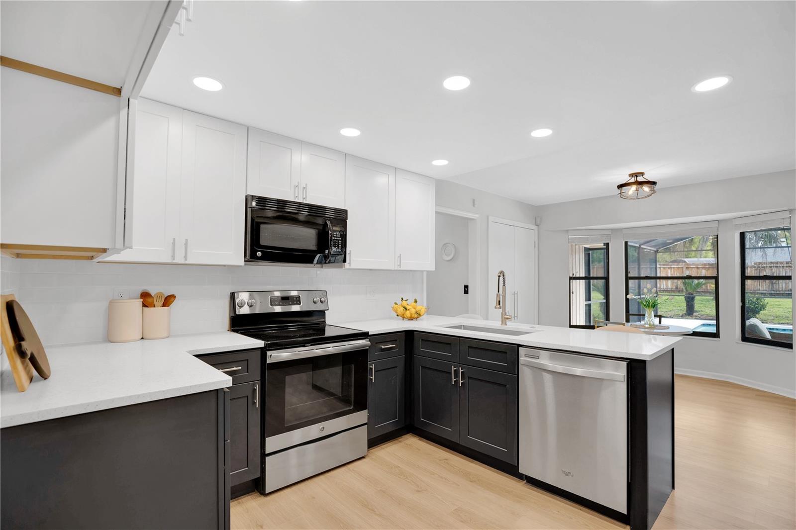 Image 3 of 27 For 1386 Ridge Lake Circle