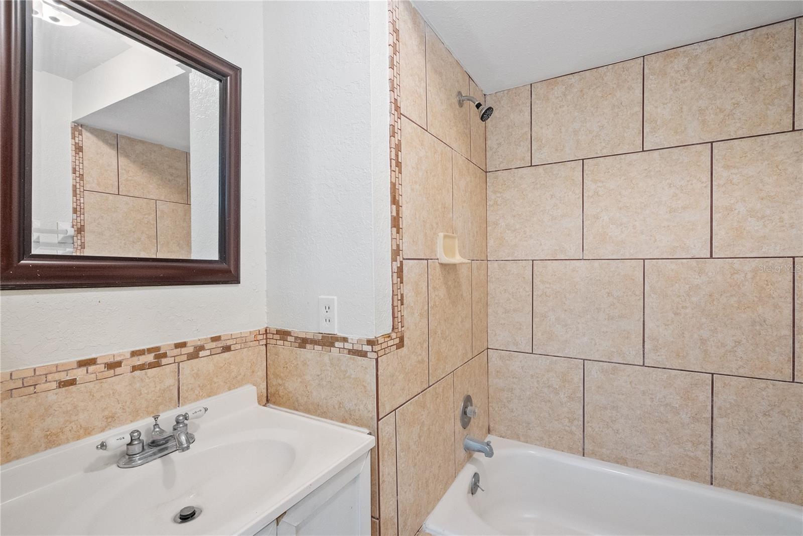 Image 16 of 24 For 5175 La Mancha Court 31