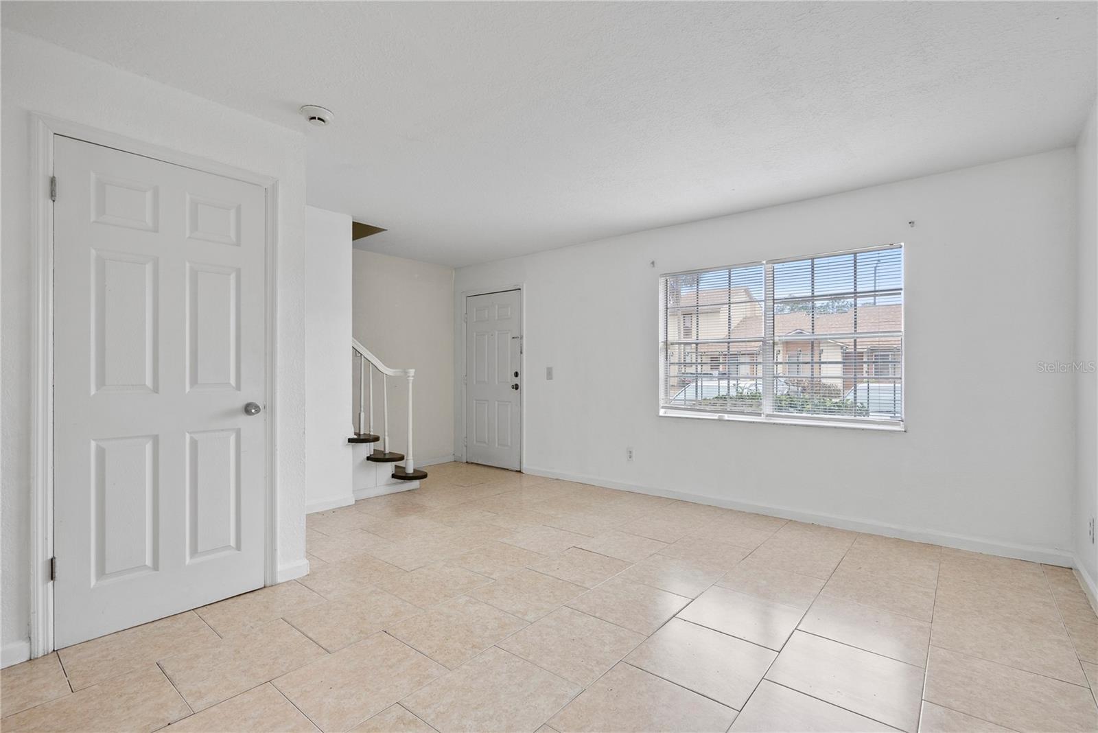 Image 9 of 24 For 5175 La Mancha Court 31