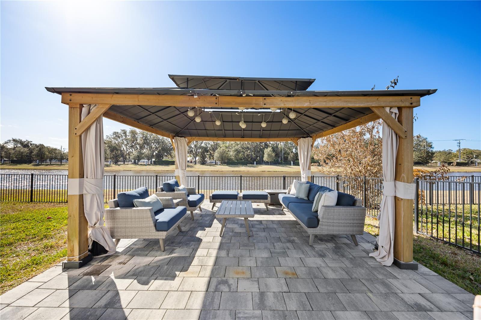 Image 2 of 33 For 2274 Tudor Rose Drive