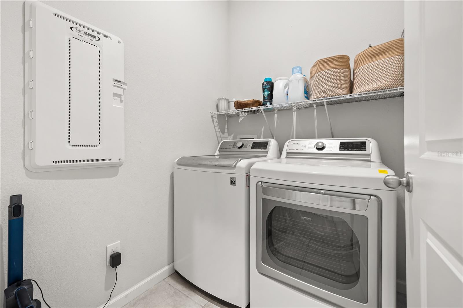 Image 20 of 33 For 2274 Tudor Rose Drive