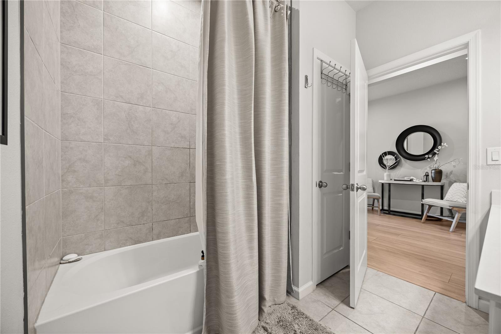 Image 22 of 33 For 2274 Tudor Rose Drive