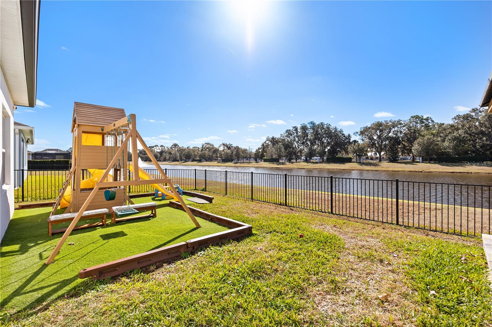 Image 26 of 33 For 2274 Tudor Rose Drive