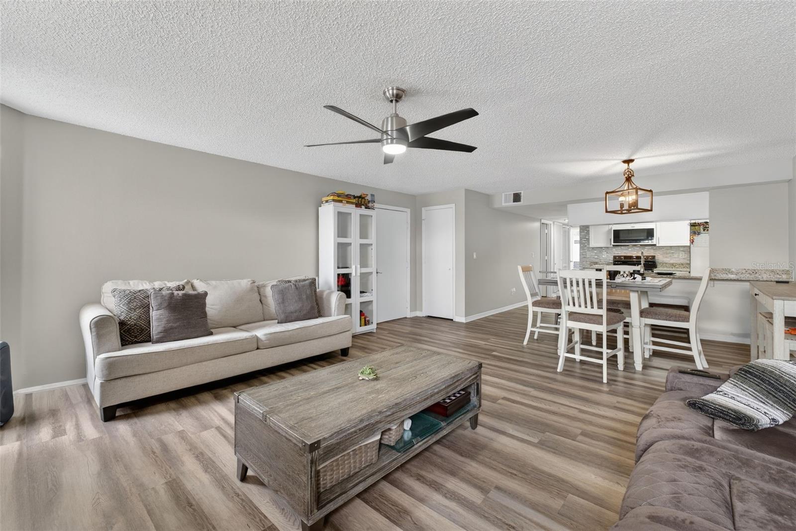 Image 10 of 50 For 5017 Laguna Bay Circle 99