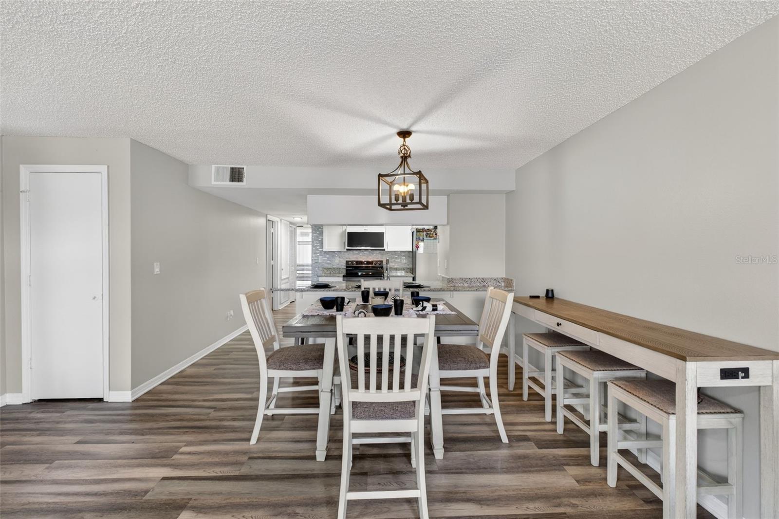 Image 12 of 50 For 5017 Laguna Bay Circle 99