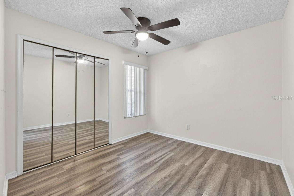 Image 20 of 50 For 5017 Laguna Bay Circle 99