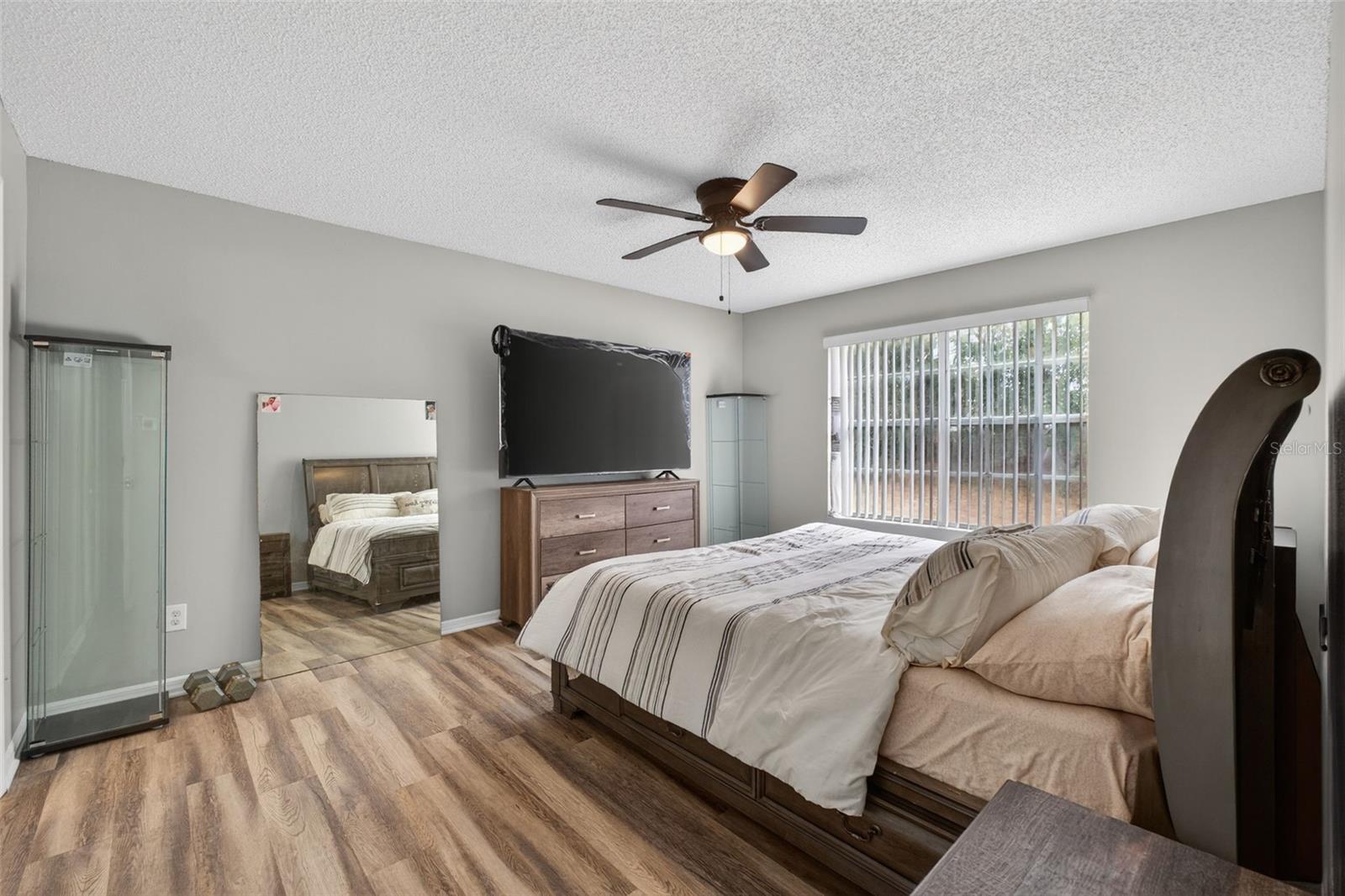 Image 28 of 50 For 5017 Laguna Bay Circle 99