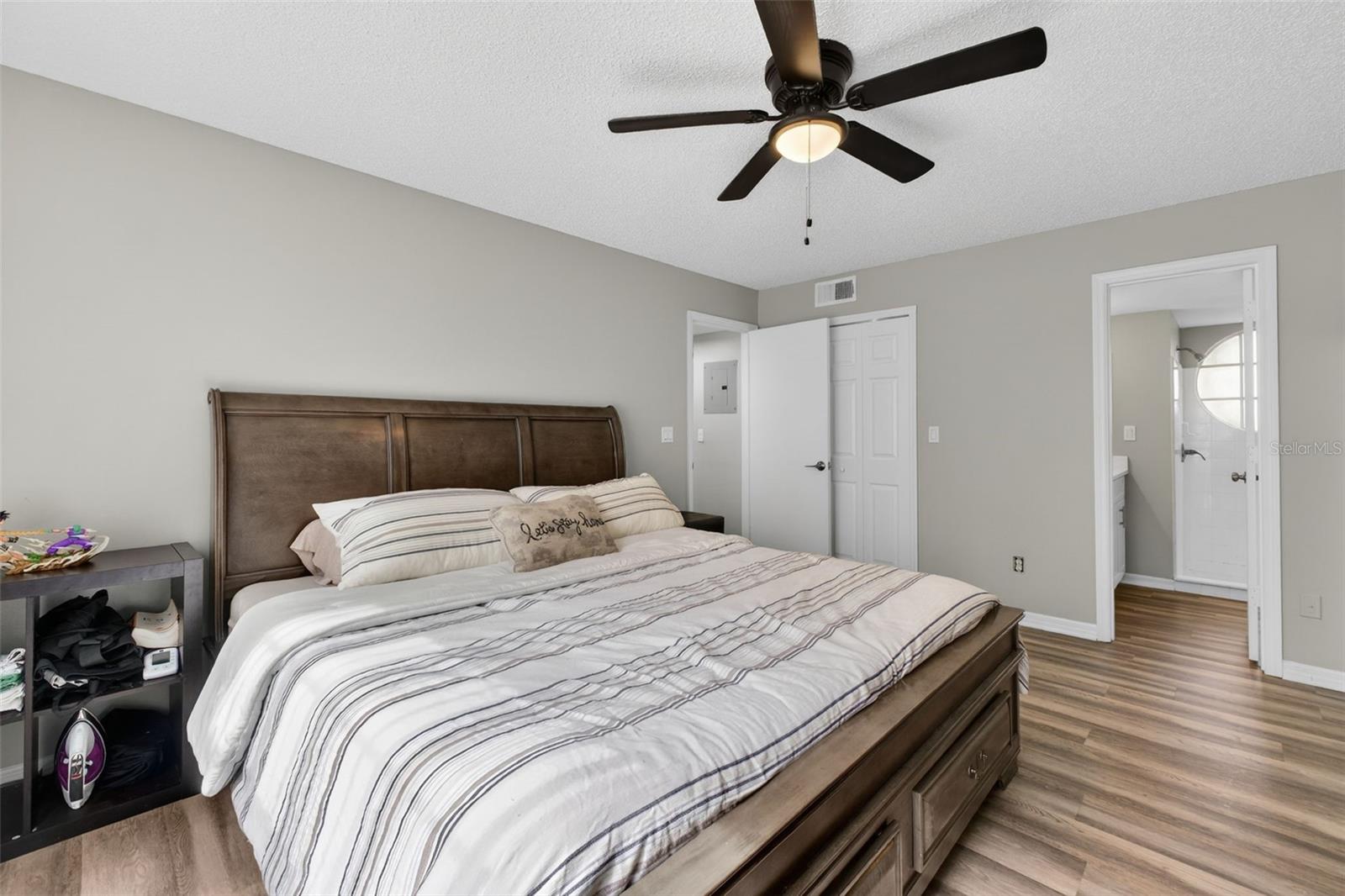 Image 30 of 50 For 5017 Laguna Bay Circle 99