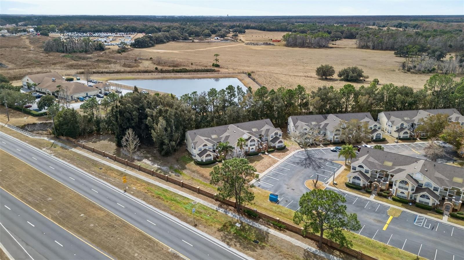 Image 36 of 50 For 5017 Laguna Bay Circle 99