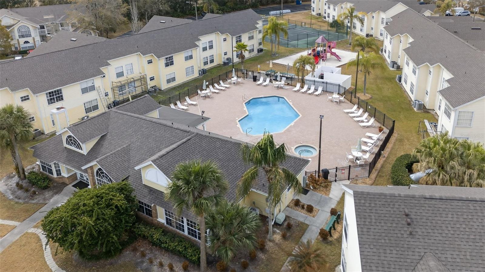 Image 43 of 50 For 5017 Laguna Bay Circle 99