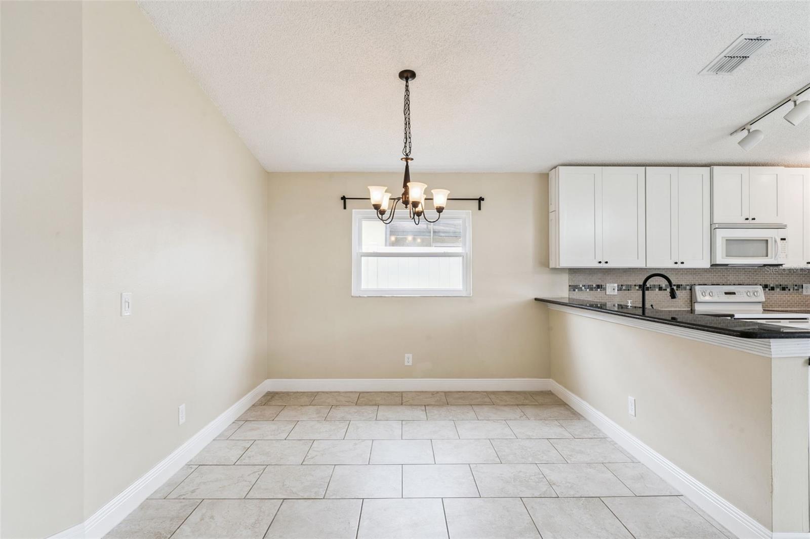 Image 13 of 58 For 14643 Traders Path