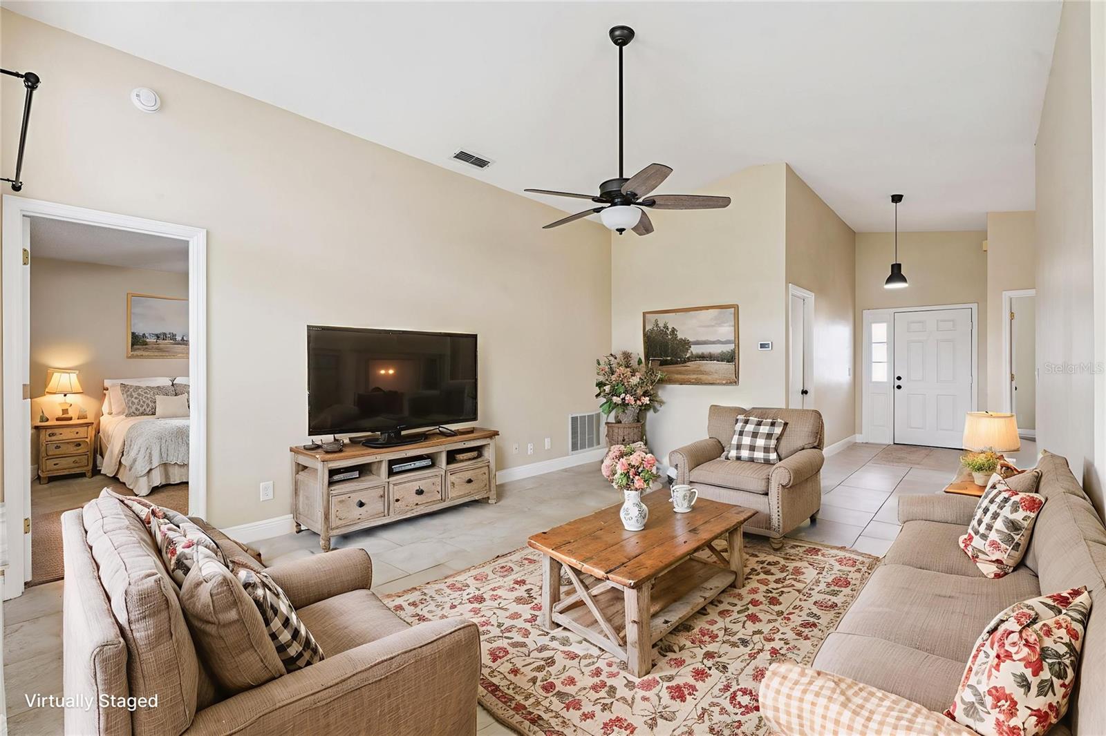 Image 5 of 58 For 14643 Traders Path