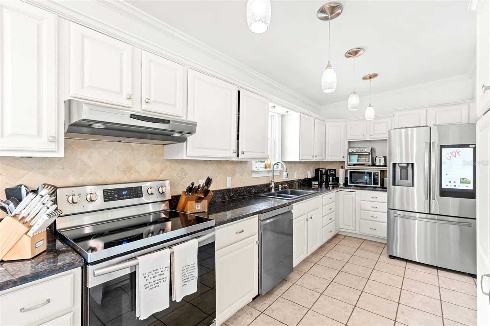 Image 11 of 35 For 521 Sheridan Boulevard