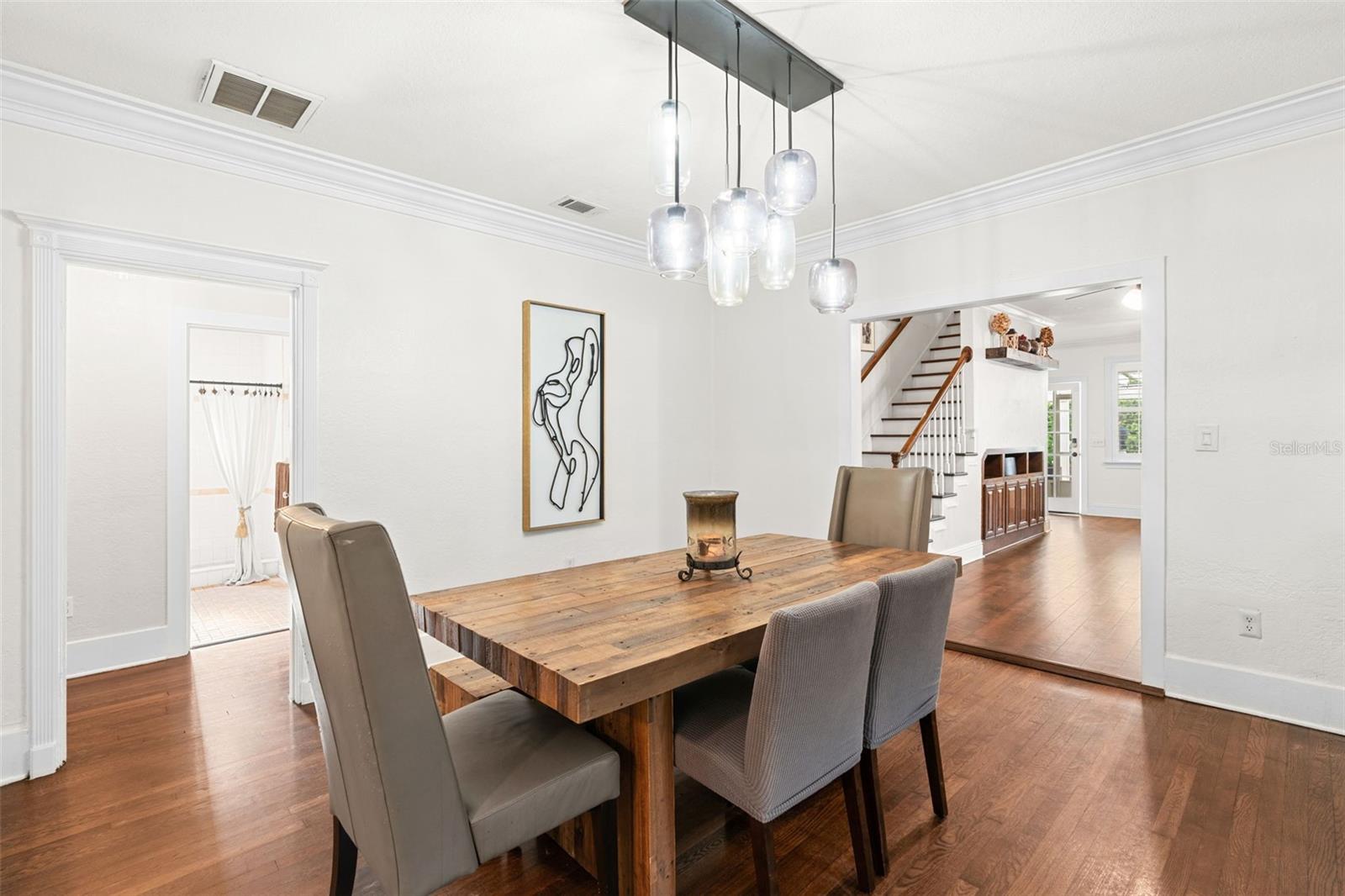 Image 13 of 35 For 521 Sheridan Boulevard