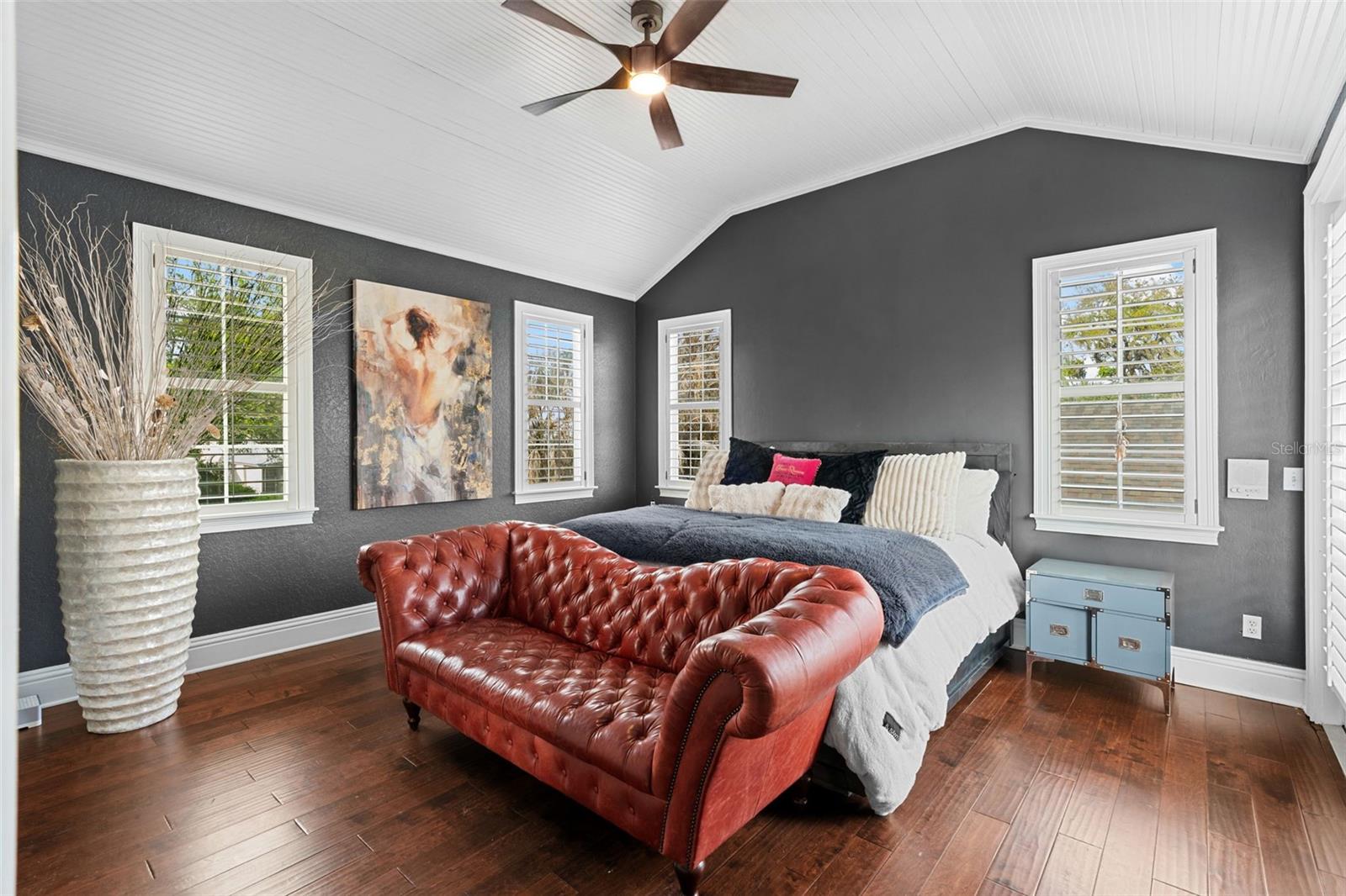 Image 16 of 35 For 521 Sheridan Boulevard