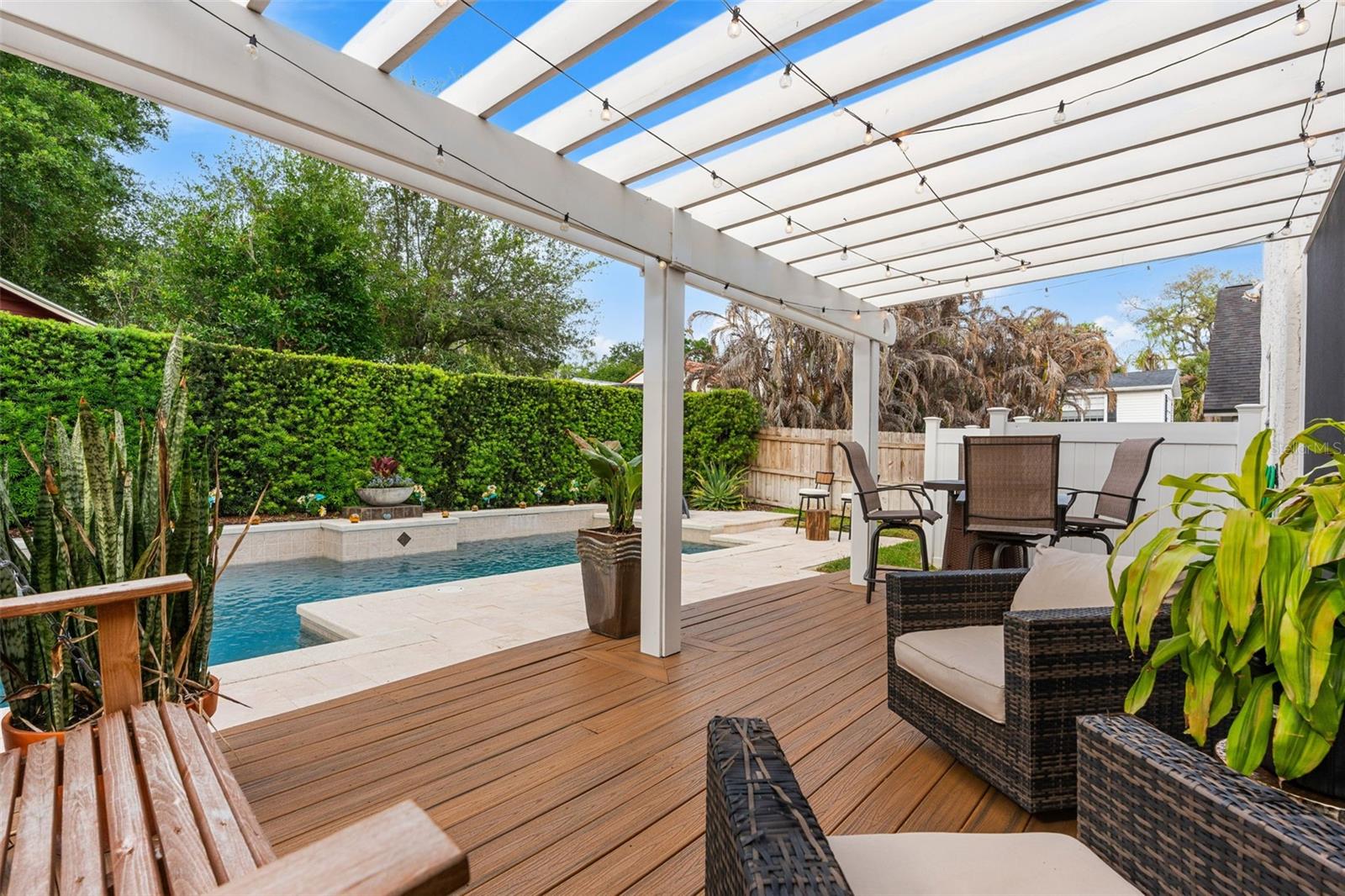 Image 4 of 35 For 521 Sheridan Boulevard