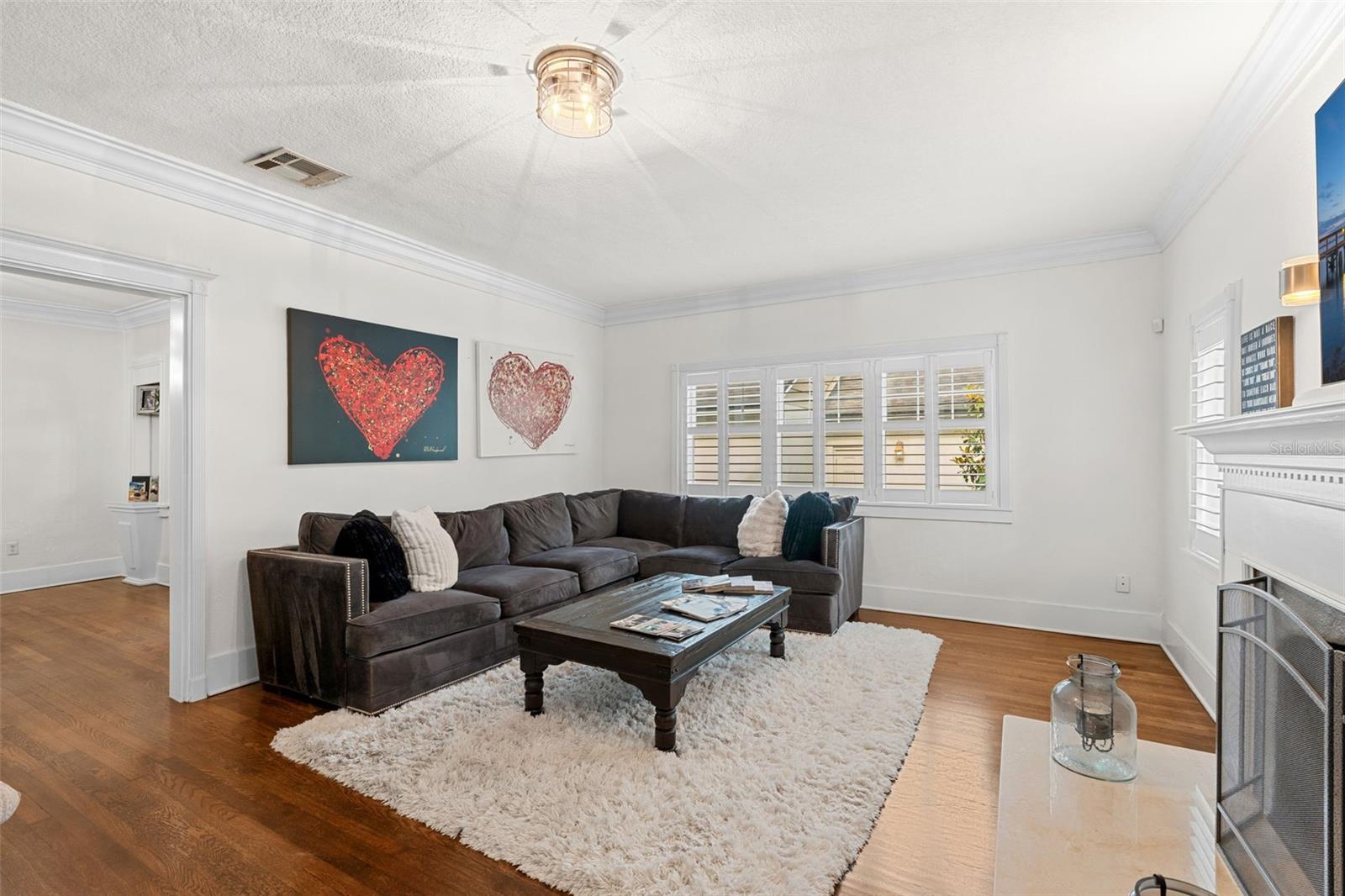 Image 7 of 35 For 521 Sheridan Boulevard