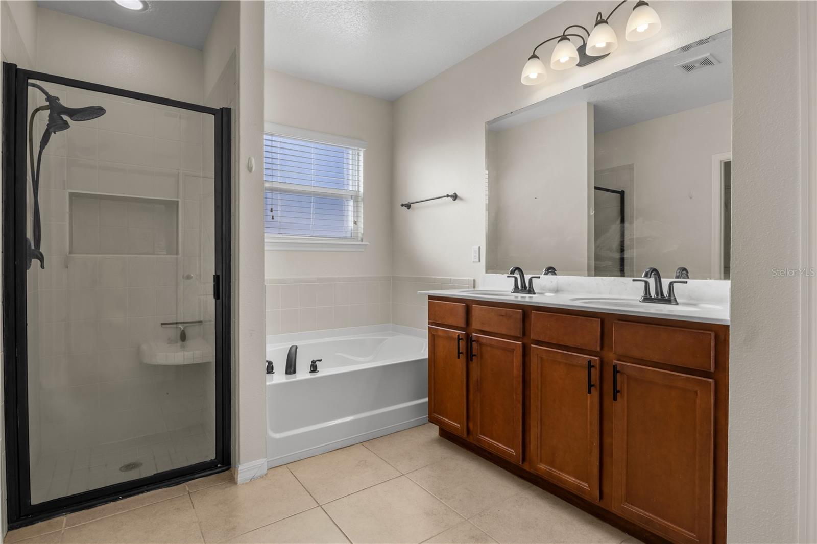 Image 11 of 26 For 8017 Page Court