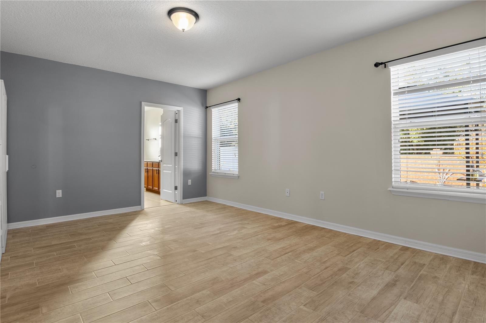 Image 18 of 26 For 8017 Page Court