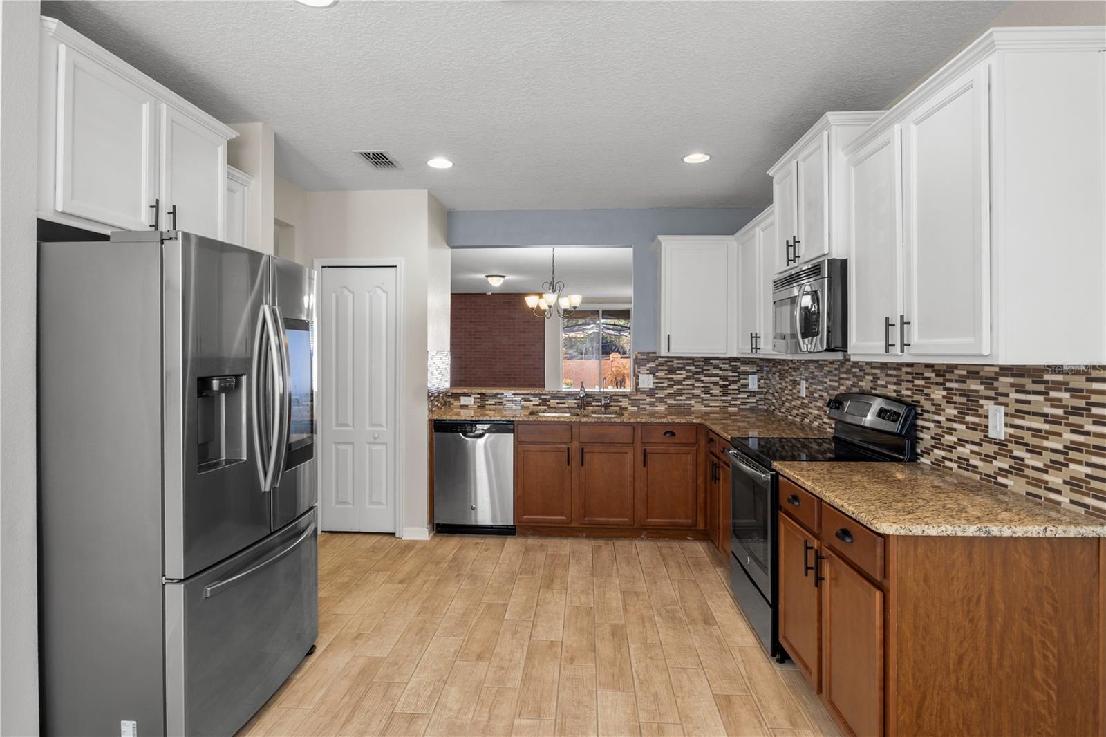 Image 7 of 26 For 8017 Page Court