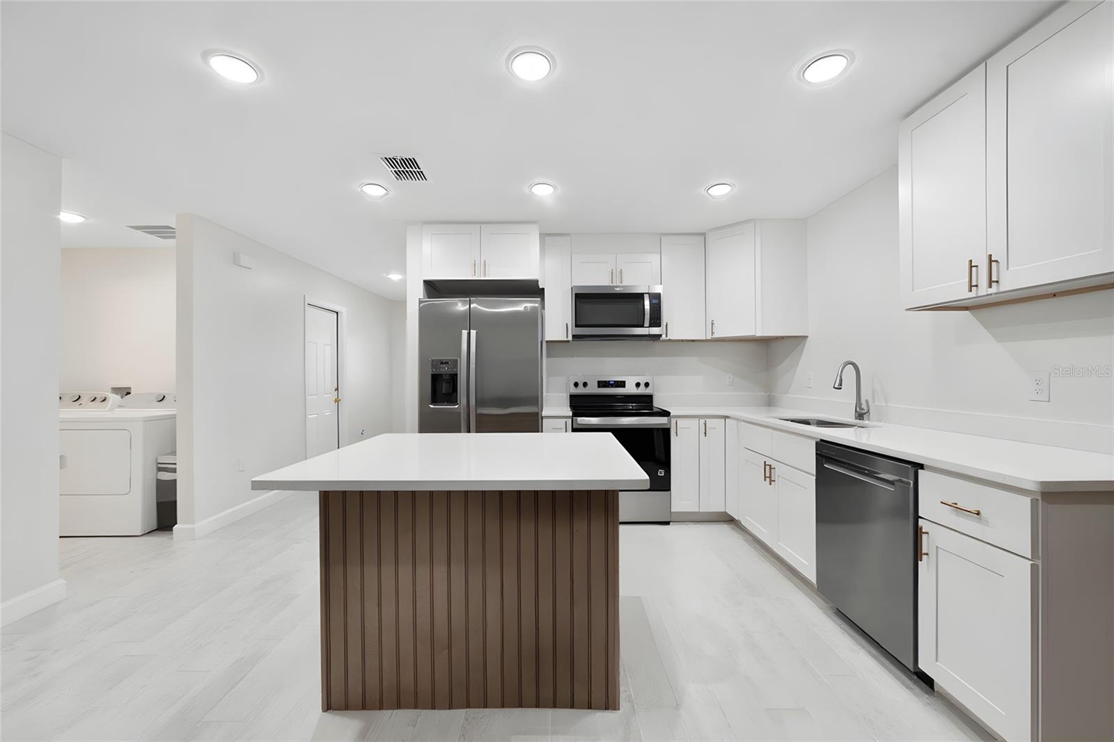 Image 2 of 13 For 95 Towne Place