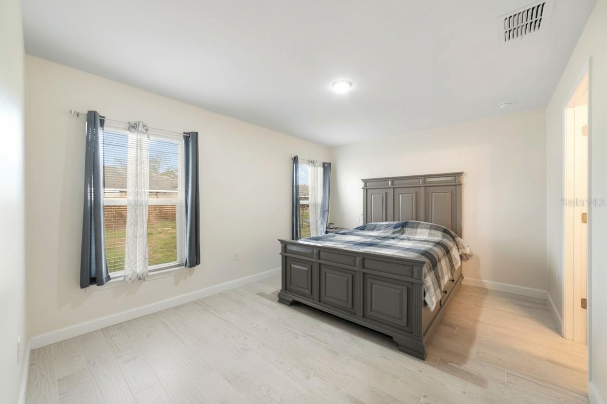 Image 5 of 13 For 95 Towne Place