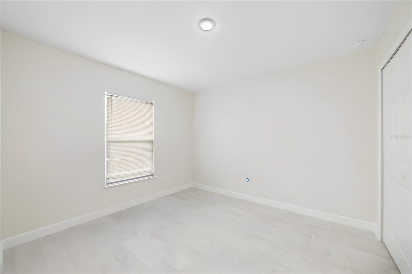 Image 8 of 13 For 95 Towne Place