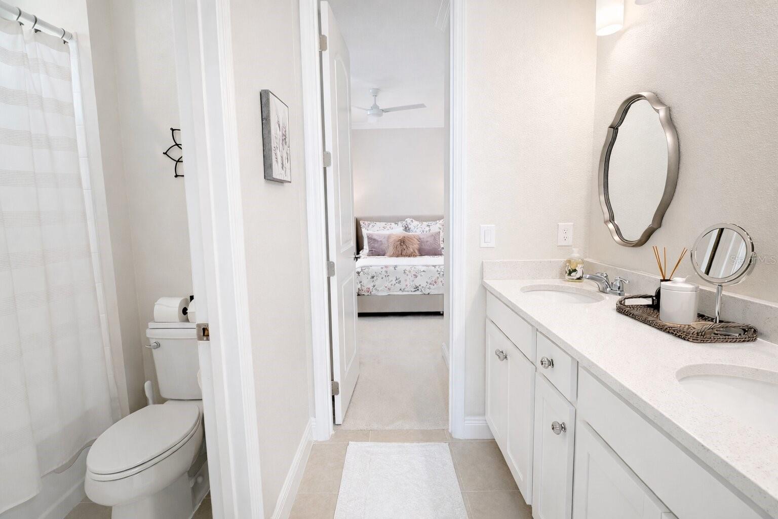 Image 5 of 25 For 9241 Patrimonio Loop