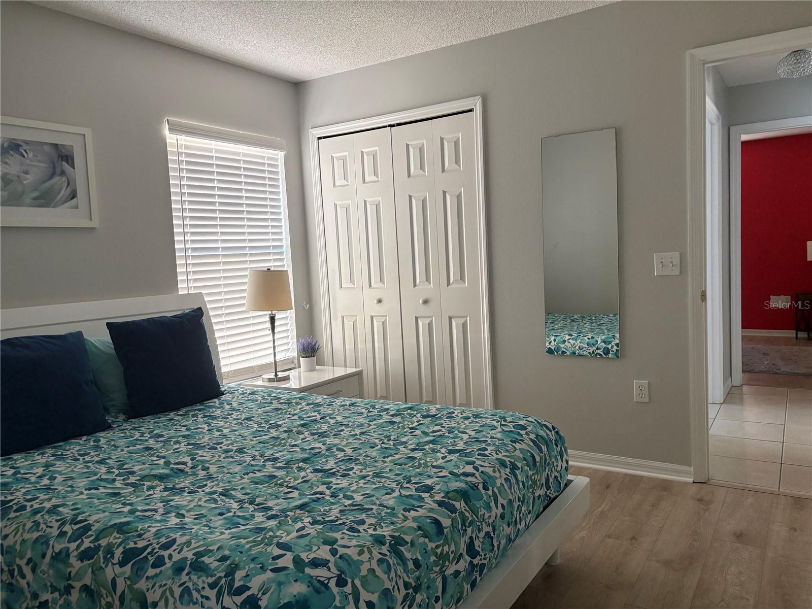 Image 10 of 23 For 128 Lake Shore Parkway