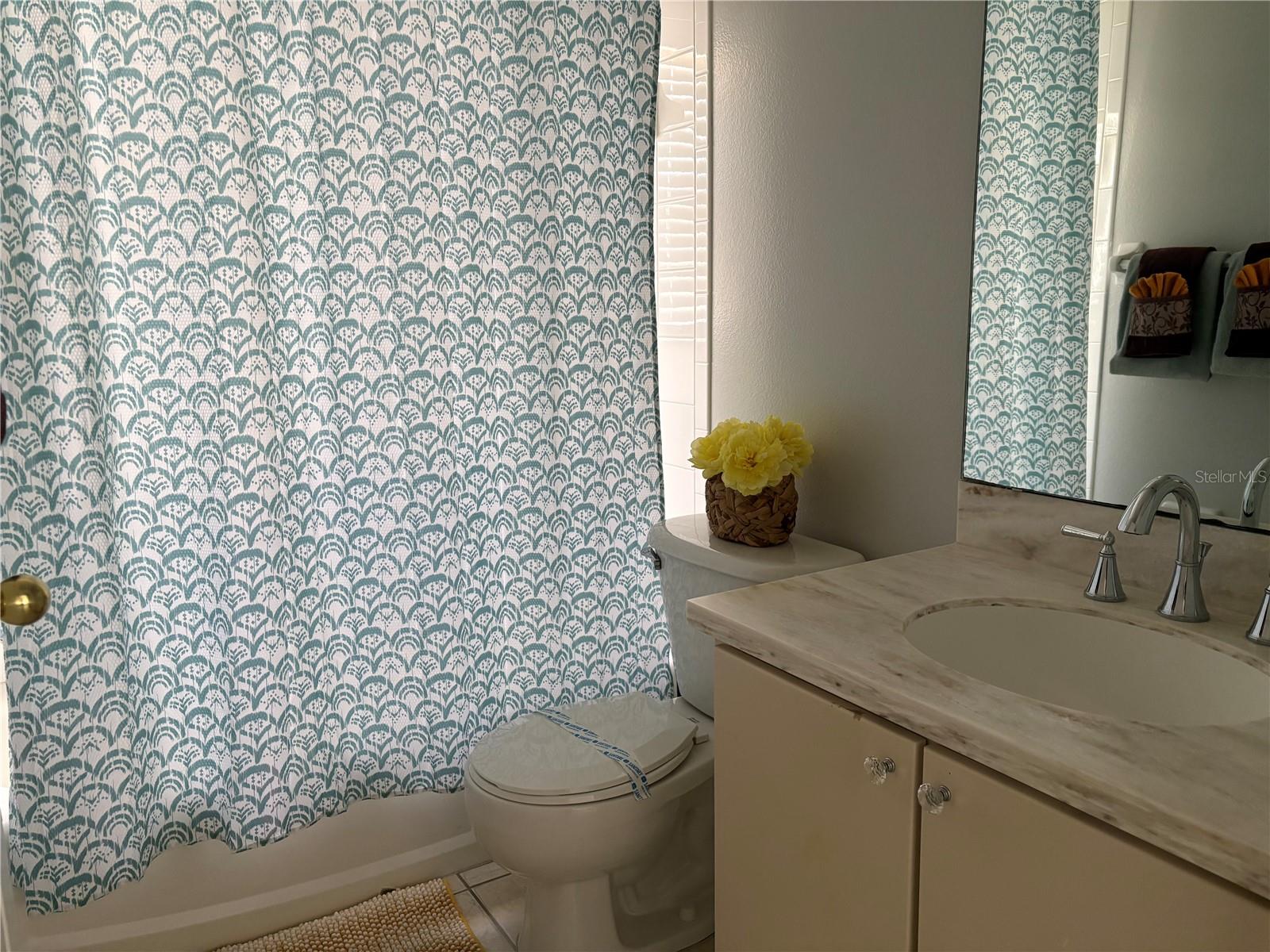 Image 15 of 23 For 128 Lake Shore Parkway