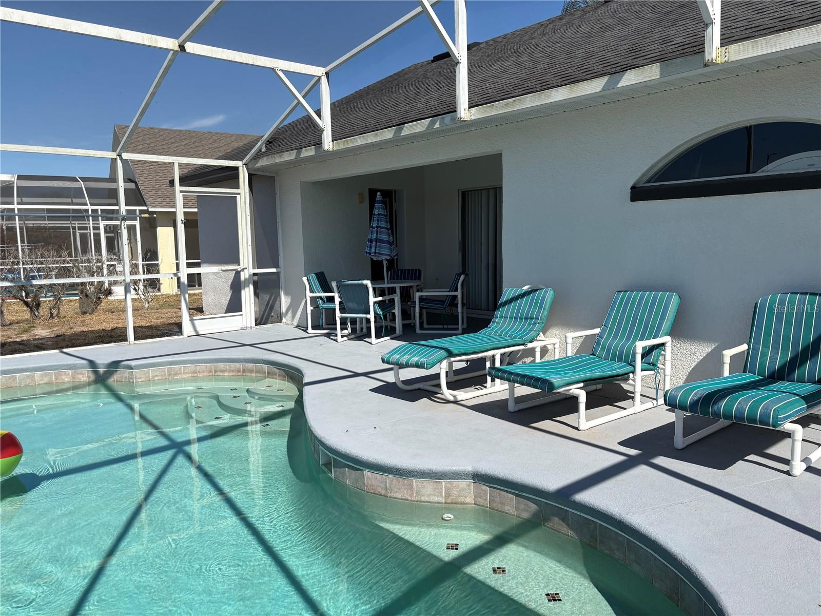 Image 18 of 23 For 128 Lake Shore Parkway