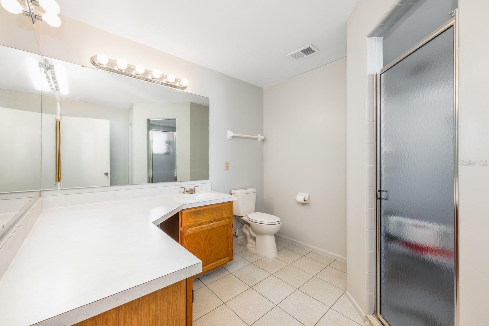 Image 13 of 21 For 1526 Amherst Lane