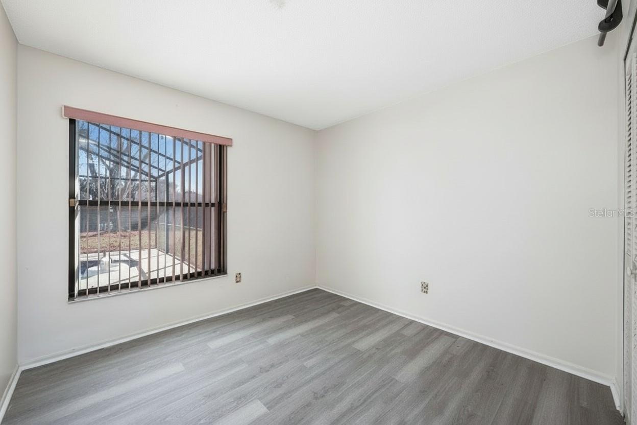 Image 16 of 21 For 1526 Amherst Lane