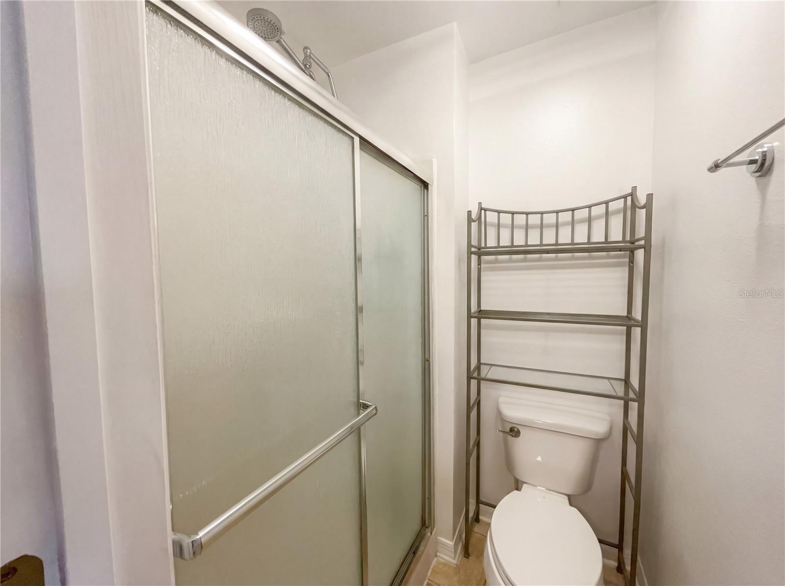 Image 21 of 29 For 8286 Settlers Creek Loop